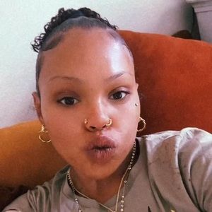 Meet your Posher, Sberry